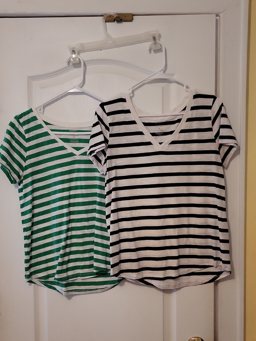 Two Sonoma Medium Everyday Tees